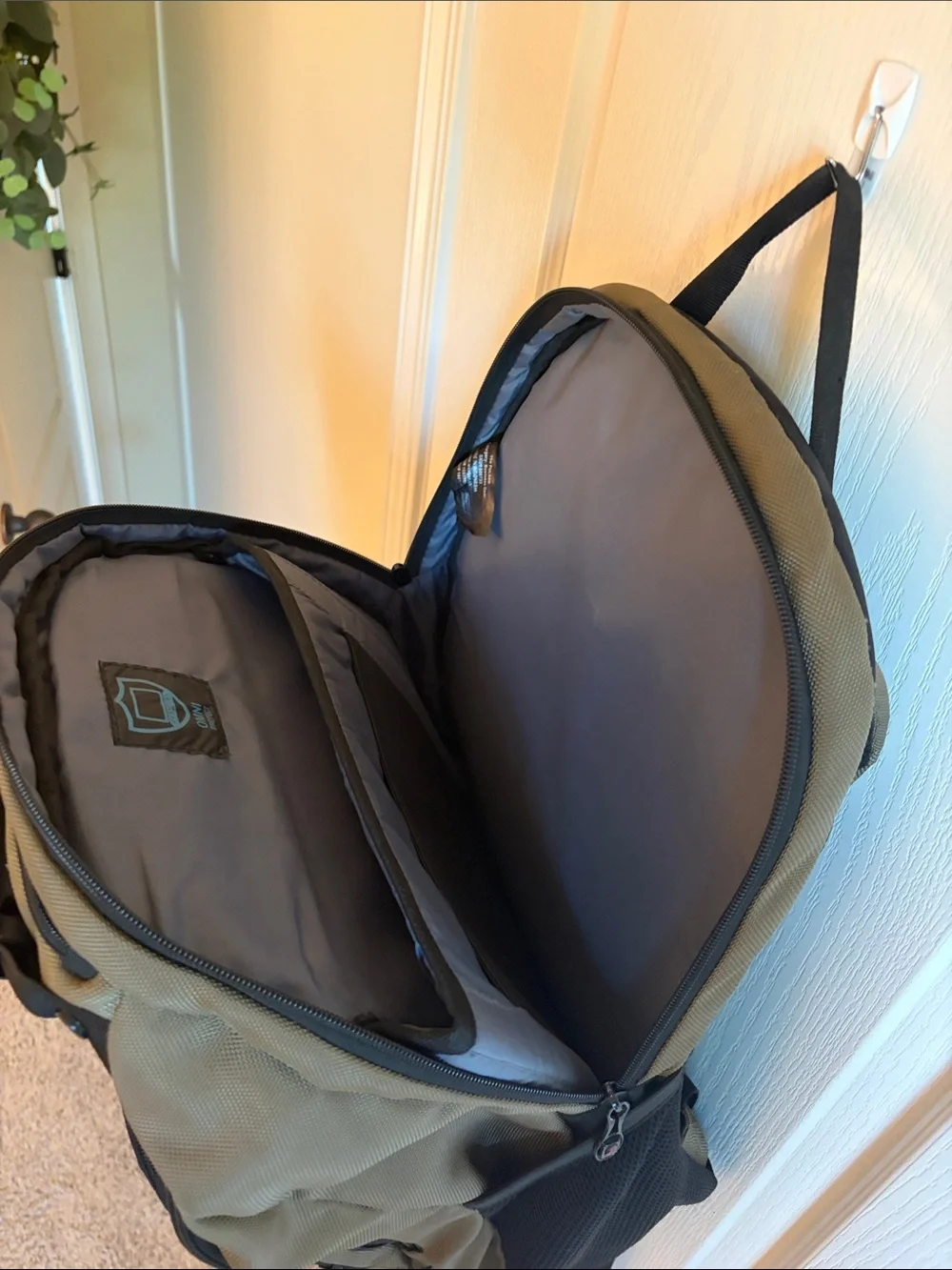 SwissGear Pulsar 16